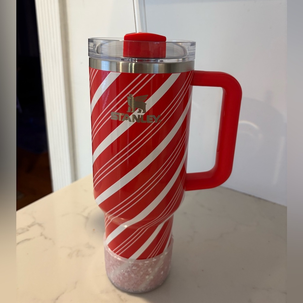 Stanley Candy Cane Twist 40oz